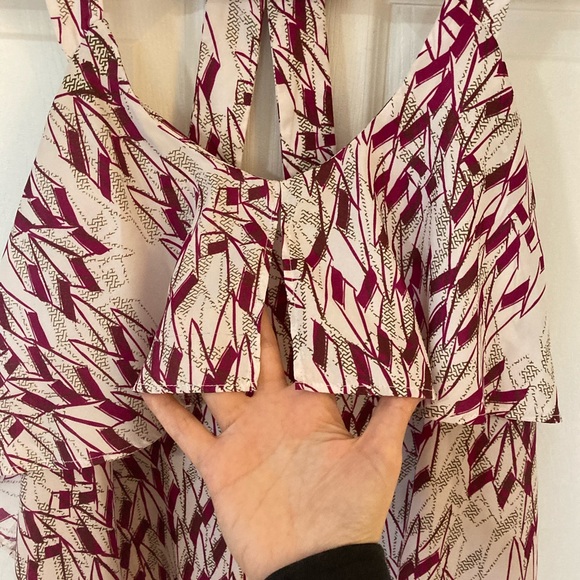 BCBGeneration Flowy Tank Top - Picture 4 of 9